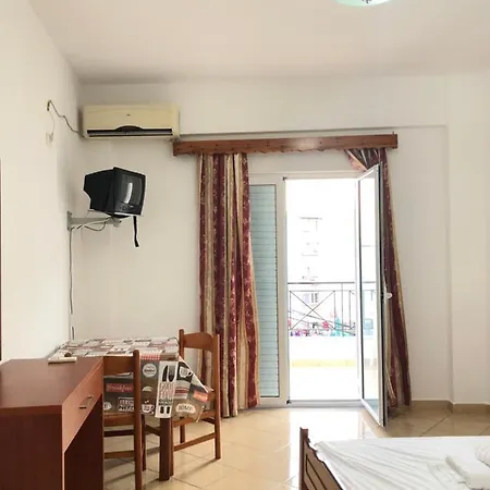 Center Pirro Apartmán *